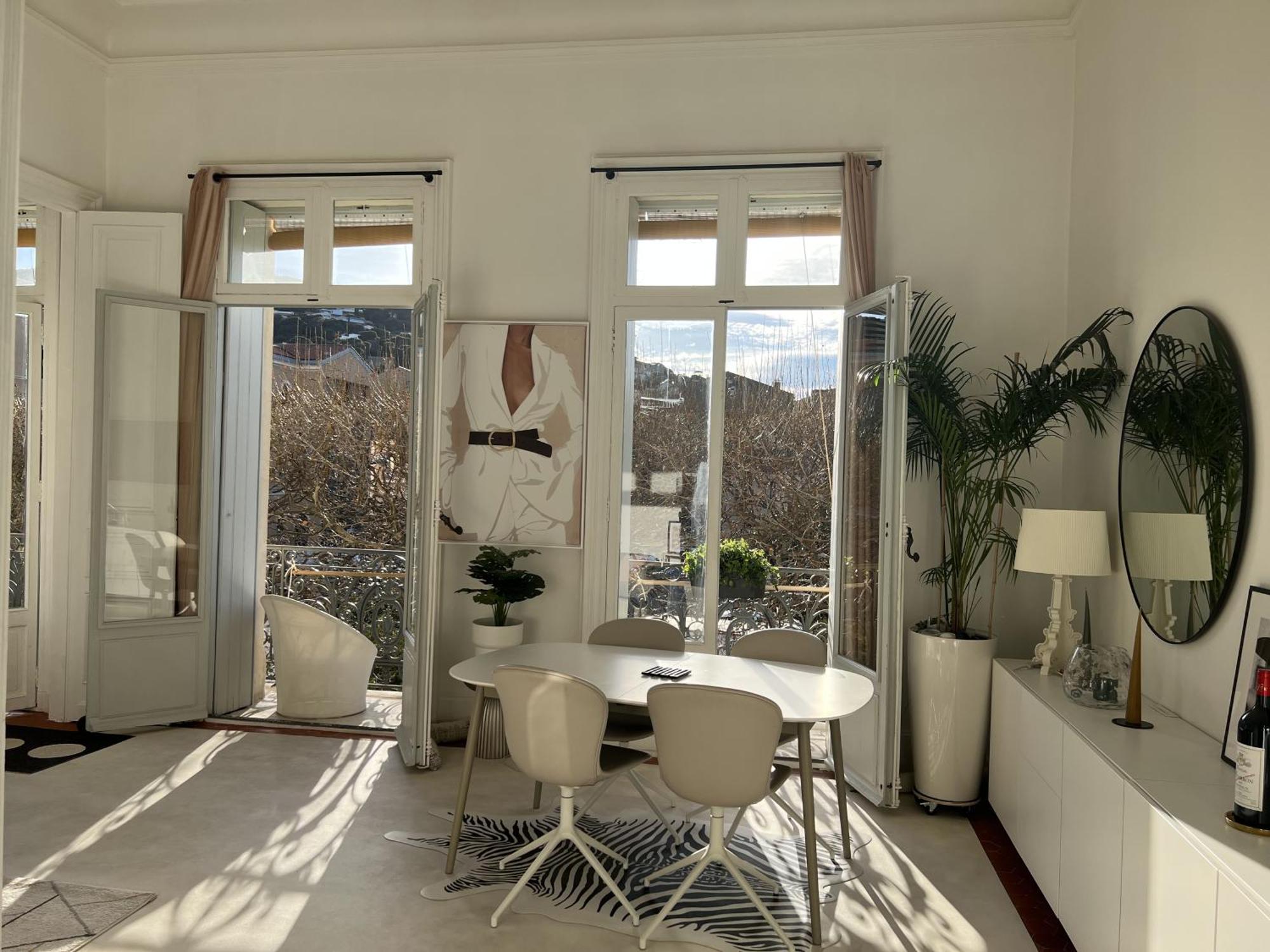 Deux Pieces Luxe - Le Casanova Apartment *